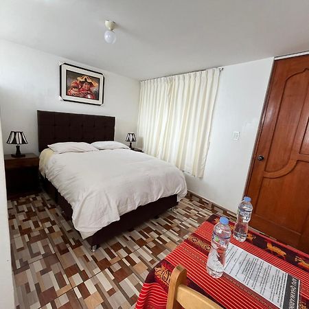 אויאנטאיטמבו Hostal Apu Qhawarina מראה חיצוני תמונה
