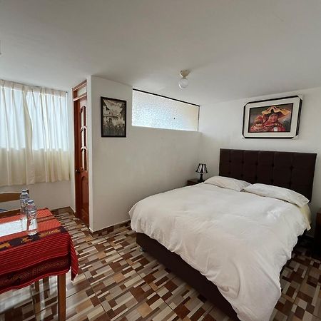 אויאנטאיטמבו Hostal Apu Qhawarina מראה חיצוני תמונה