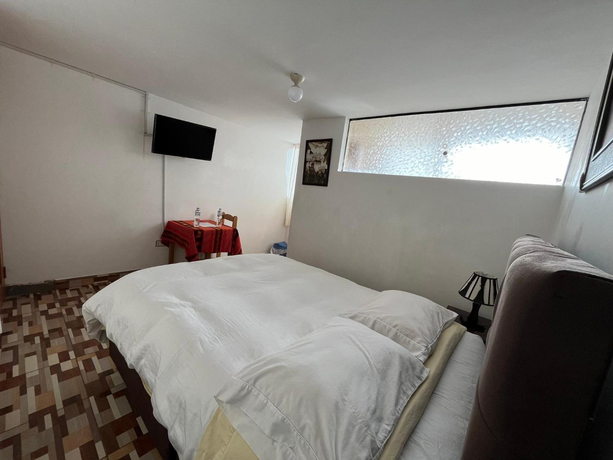 אויאנטאיטמבו Hostal Apu Qhawarina מראה חיצוני תמונה