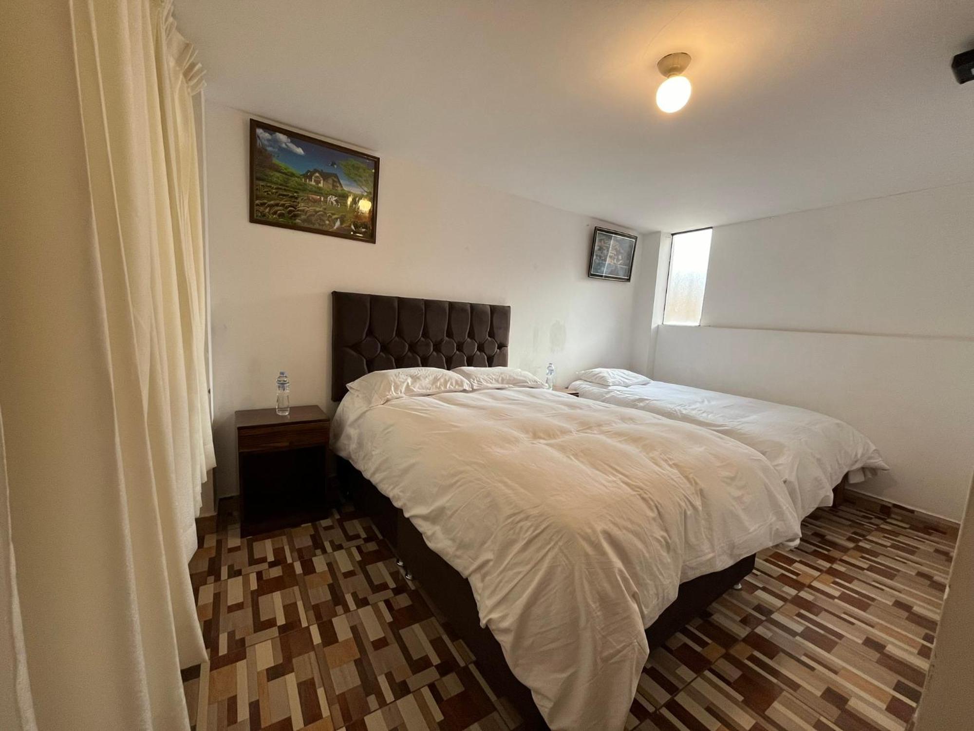 אויאנטאיטמבו Hostal Apu Qhawarina מראה חיצוני תמונה