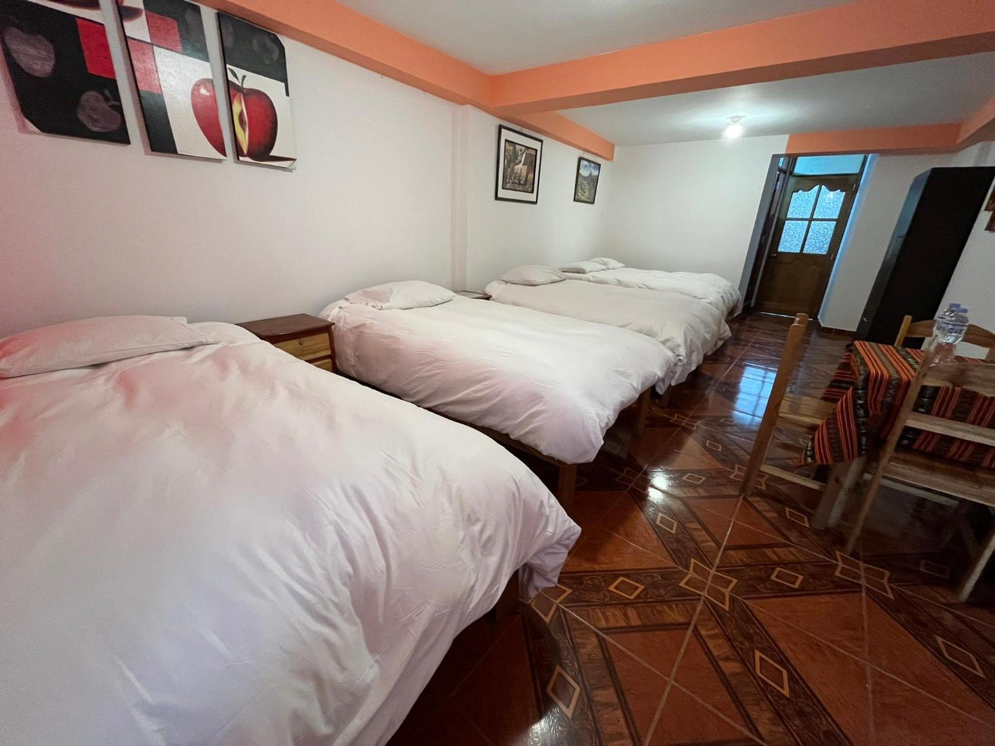אויאנטאיטמבו Hostal Apu Qhawarina מראה חיצוני תמונה