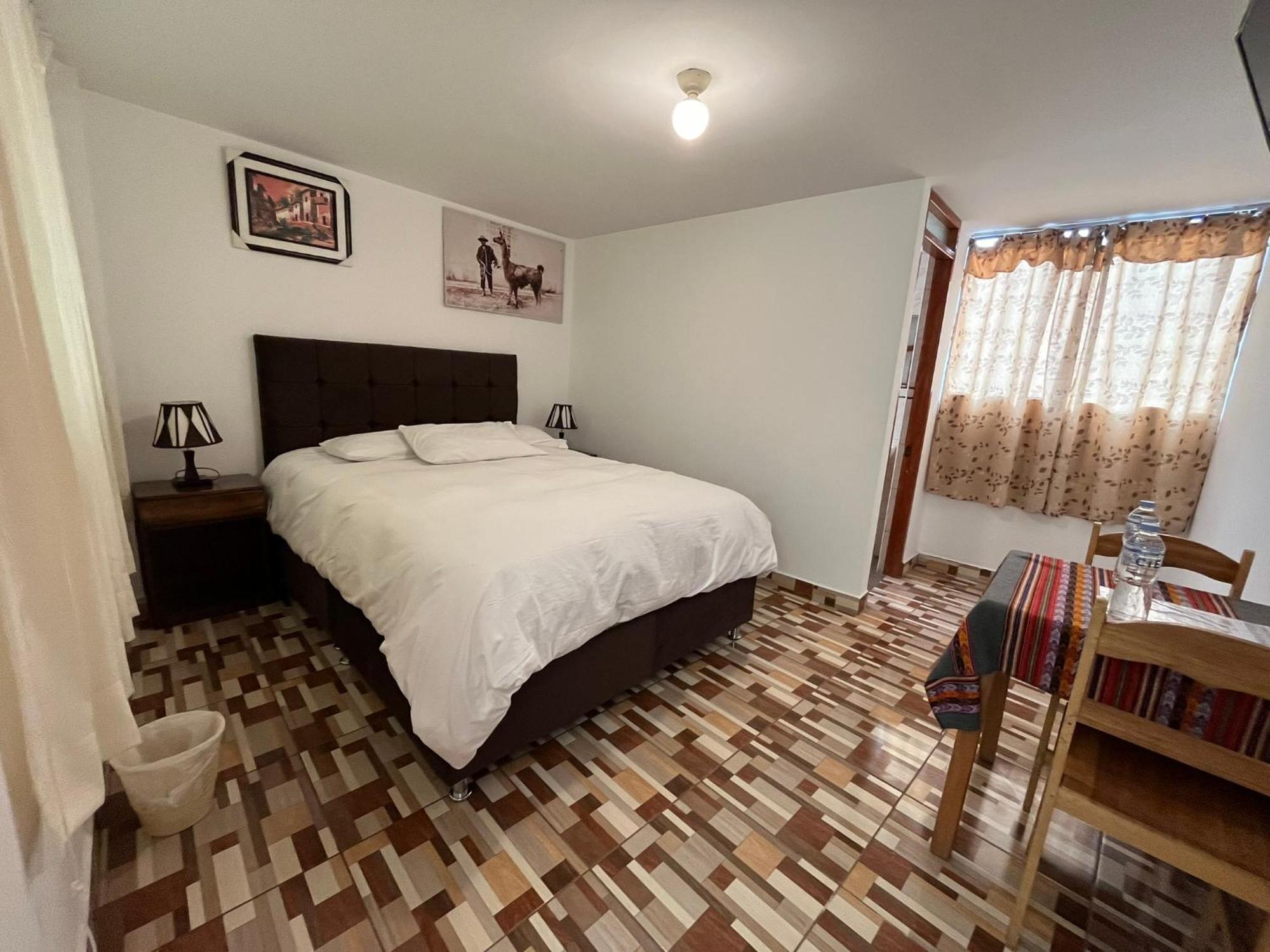 אויאנטאיטמבו Hostal Apu Qhawarina מראה חיצוני תמונה
