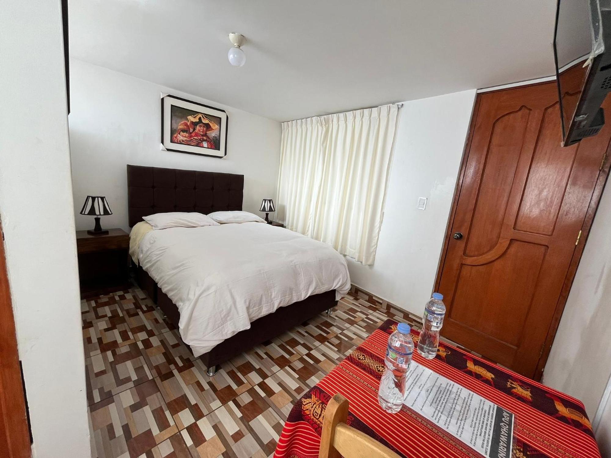אויאנטאיטמבו Hostal Apu Qhawarina מראה חיצוני תמונה