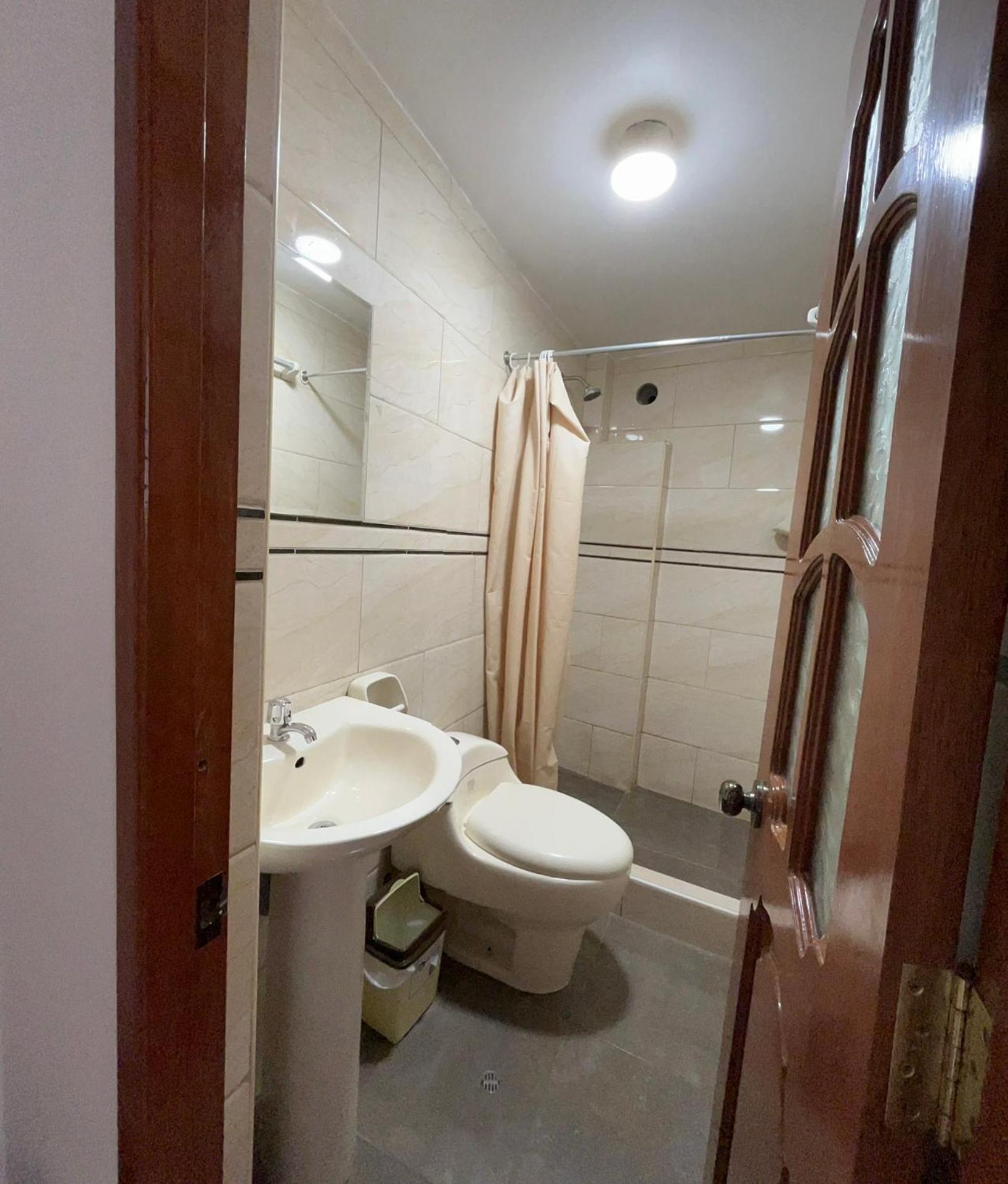 אויאנטאיטמבו Hostal Apu Qhawarina מראה חיצוני תמונה