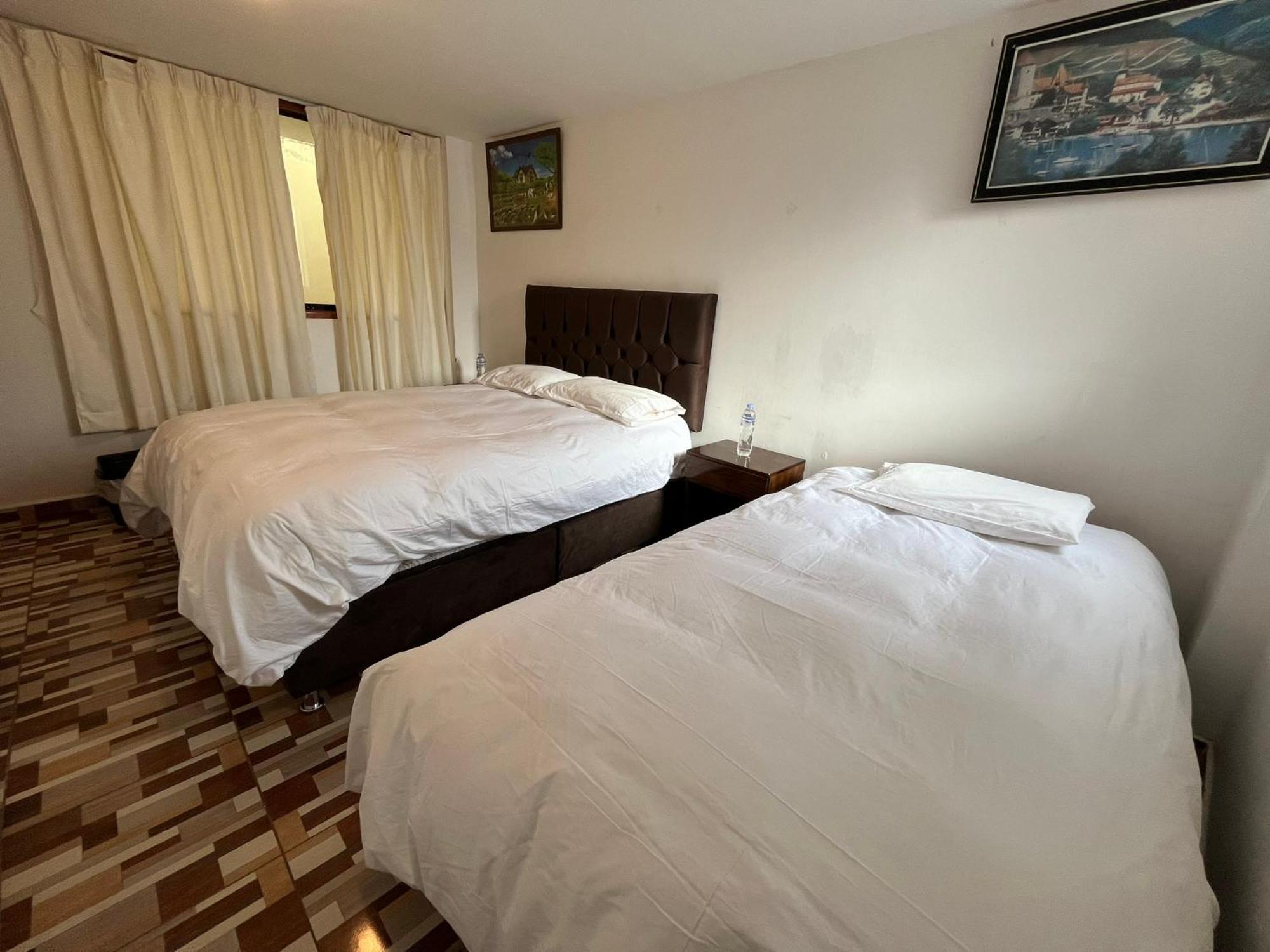 אויאנטאיטמבו Hostal Apu Qhawarina מראה חיצוני תמונה