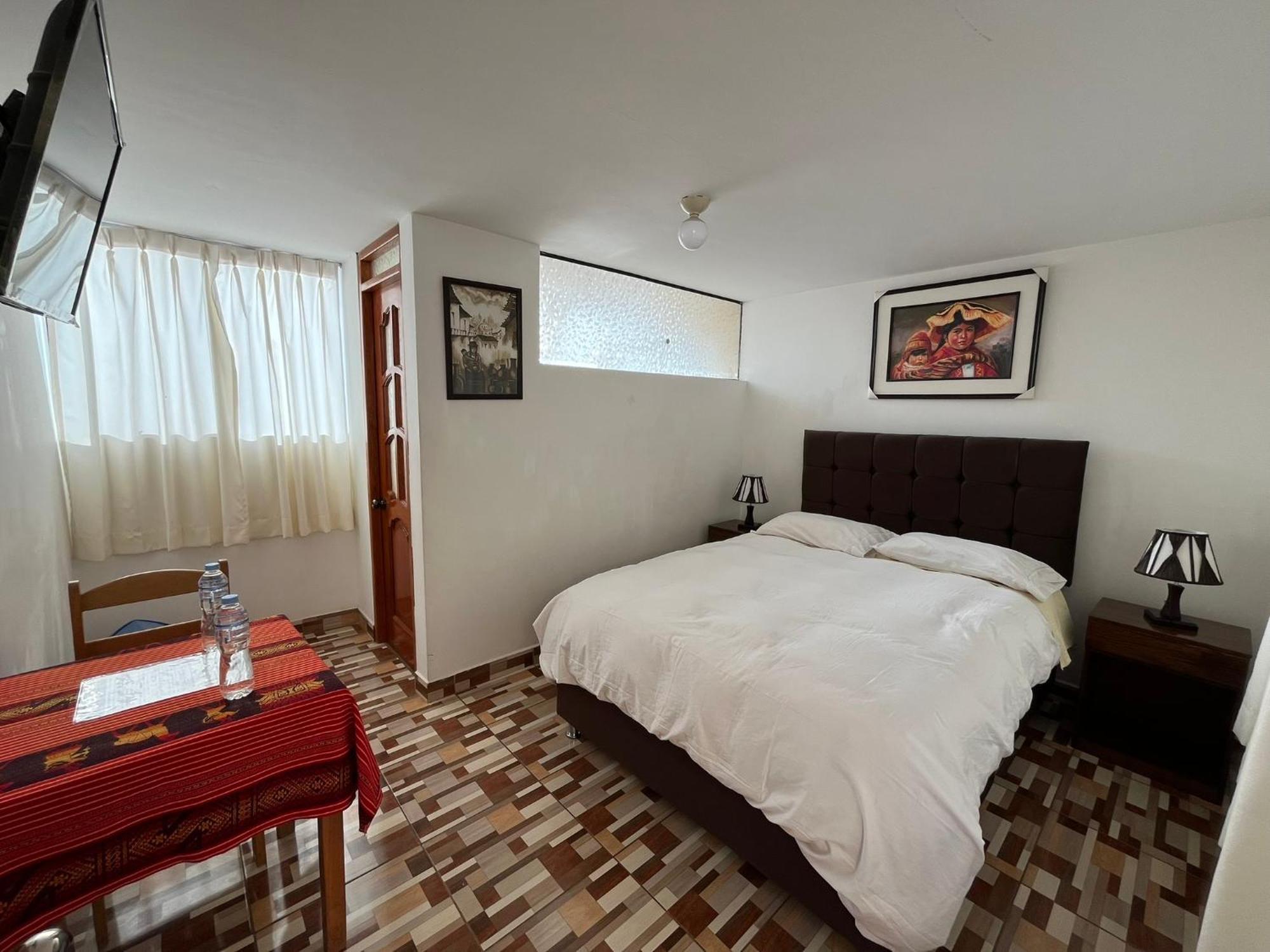 אויאנטאיטמבו Hostal Apu Qhawarina מראה חיצוני תמונה
