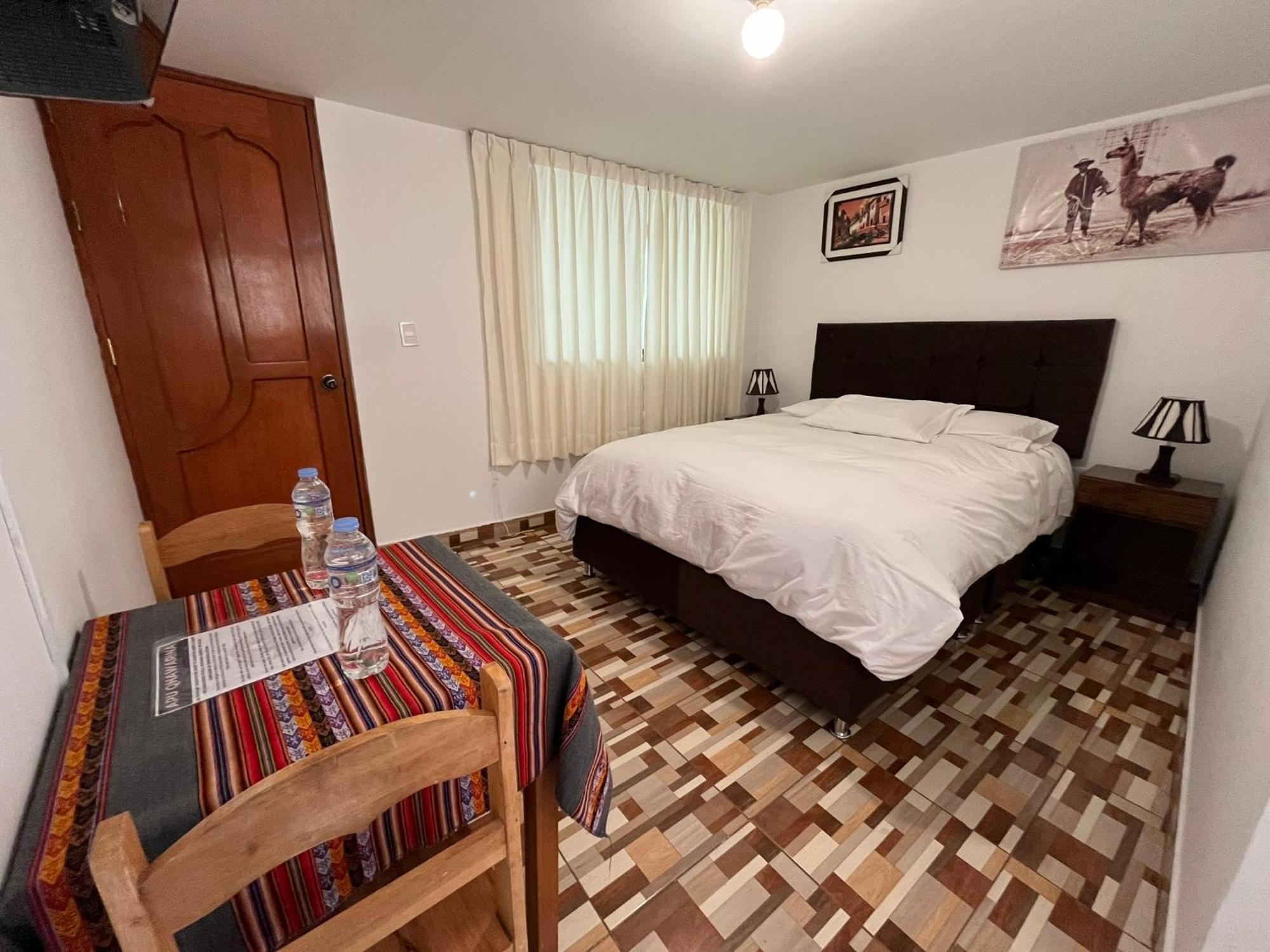 אויאנטאיטמבו Hostal Apu Qhawarina מראה חיצוני תמונה