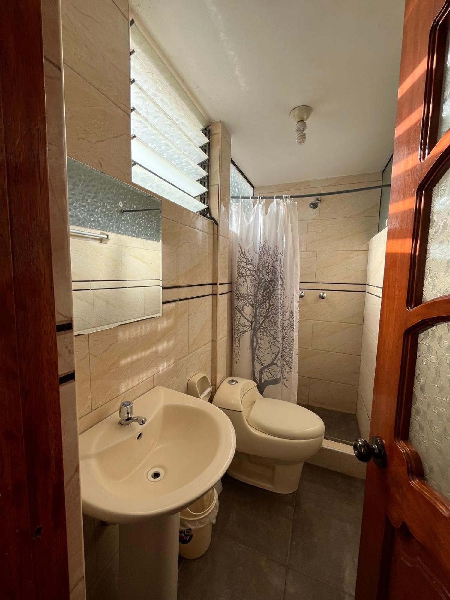 אויאנטאיטמבו Hostal Apu Qhawarina מראה חיצוני תמונה