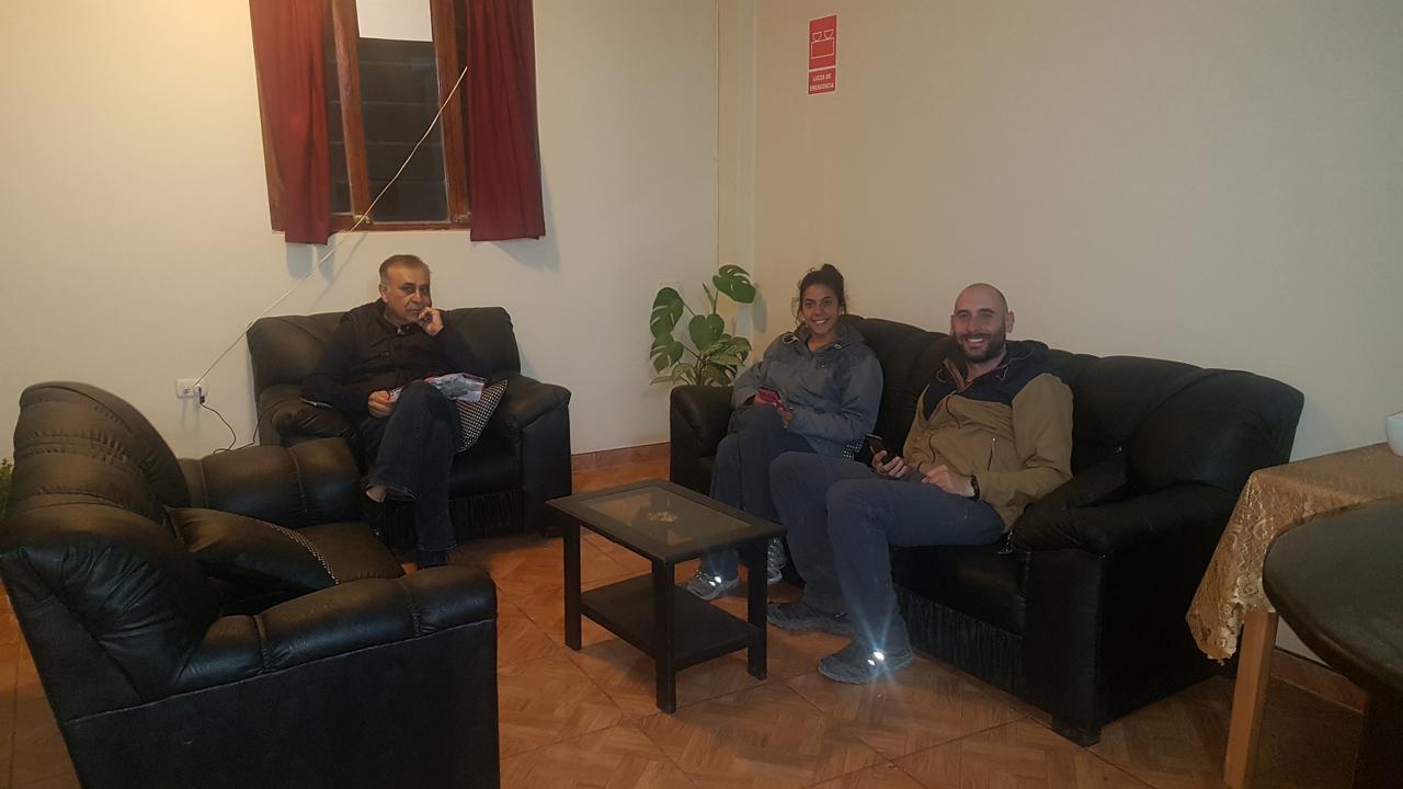 אויאנטאיטמבו Hostal Apu Qhawarina מראה חיצוני תמונה
